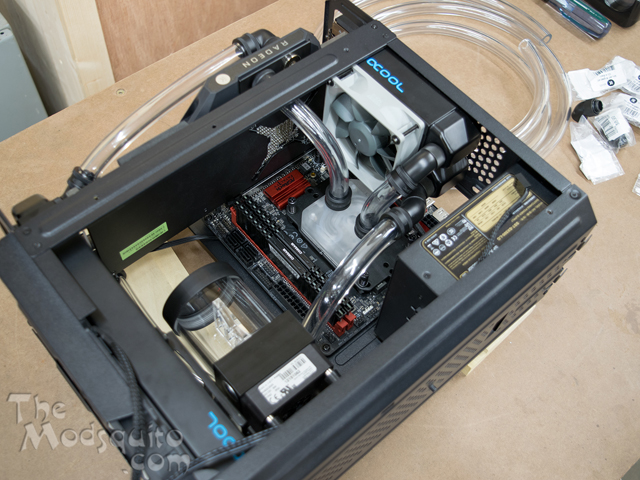 Bit_Fenix_Portal_Watercooled_27.jpg