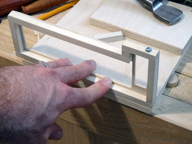 Mini_Watercooled_HTPC_modsquito_wood_scratch_build_DSC02261-W640.JPG