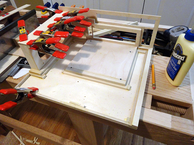 Mini_Watercooled_HTPC_modsquito_wood_scratch_build_DSC02293-W640.JPG