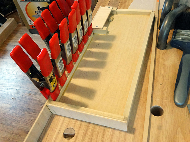 Mini_Watercooled_HTPC_modsquito_wood_scratch_build_DSC02410-W640.JPG