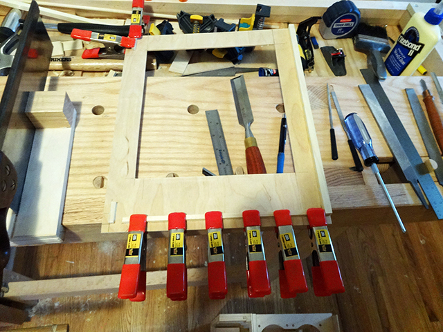 Mini_Watercooled_HTPC_modsquito_wood_scratch_build_DSC02453-W640.JPG