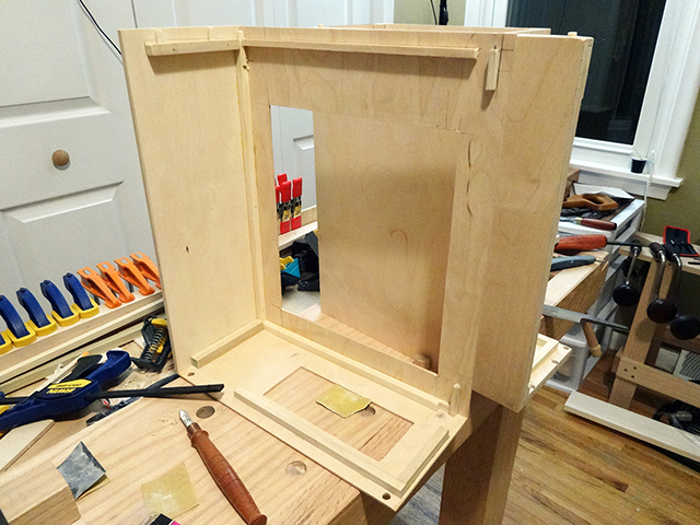 Mini_Watercooled_HTPC_modsquito_wood_scratch_build_DSC02486-W640.JPG