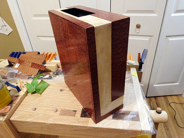 Mini_Watercooled_HTPC_modsquito_wood_scratch_build_DSC02564-W640.JPG