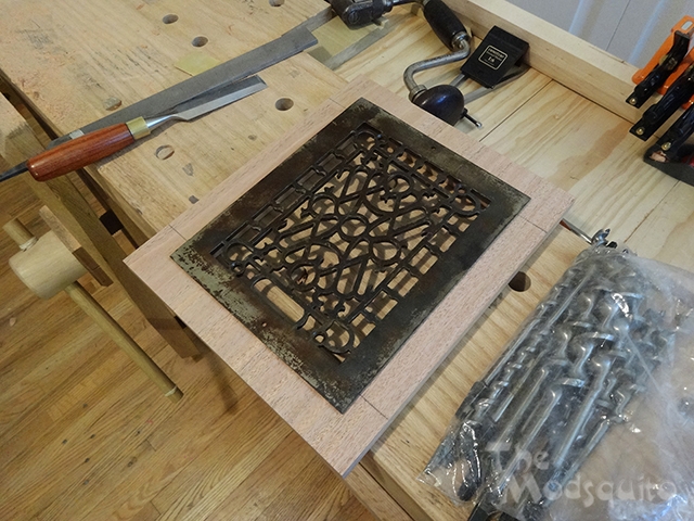 Mosquito_Victorian_Wooden_Desktop_G.Skill_DSC03371.JPG