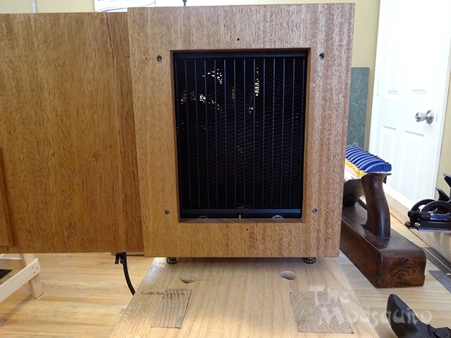 Mosquito_Victorian_Wooden_Desktop_G.Skill_DSC03894.jpg