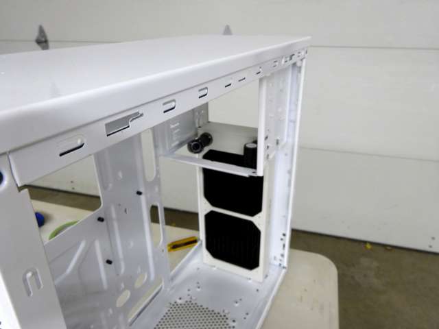 Mosquito_NZXT_H230_PrimoChill_LRT_Liquid_DSC00260-W640.jpg