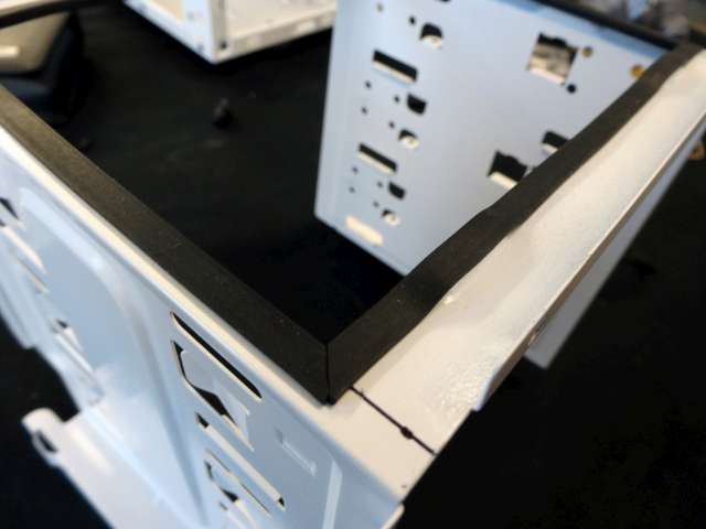 Mosquito_NZXT_H230_PrimoChill_LRT_Liquid_DSC00284-W640.jpg